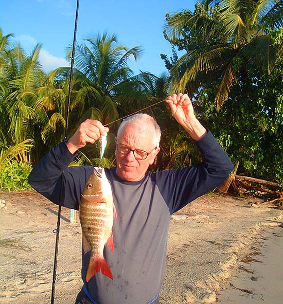 This one took a plug fished from the jetty outside our 'house'.  We also had lane snappers, grey snappers and small barracuda on plugs from the  beach.