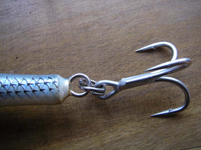 A big lure and a strong hook so it's worth fitting a stainless split ring..